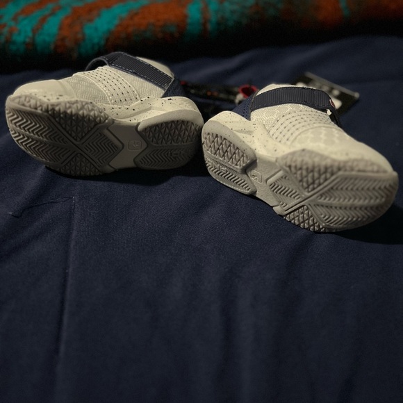 AND 1 baby sneakers NWT - Picture 4 of 6